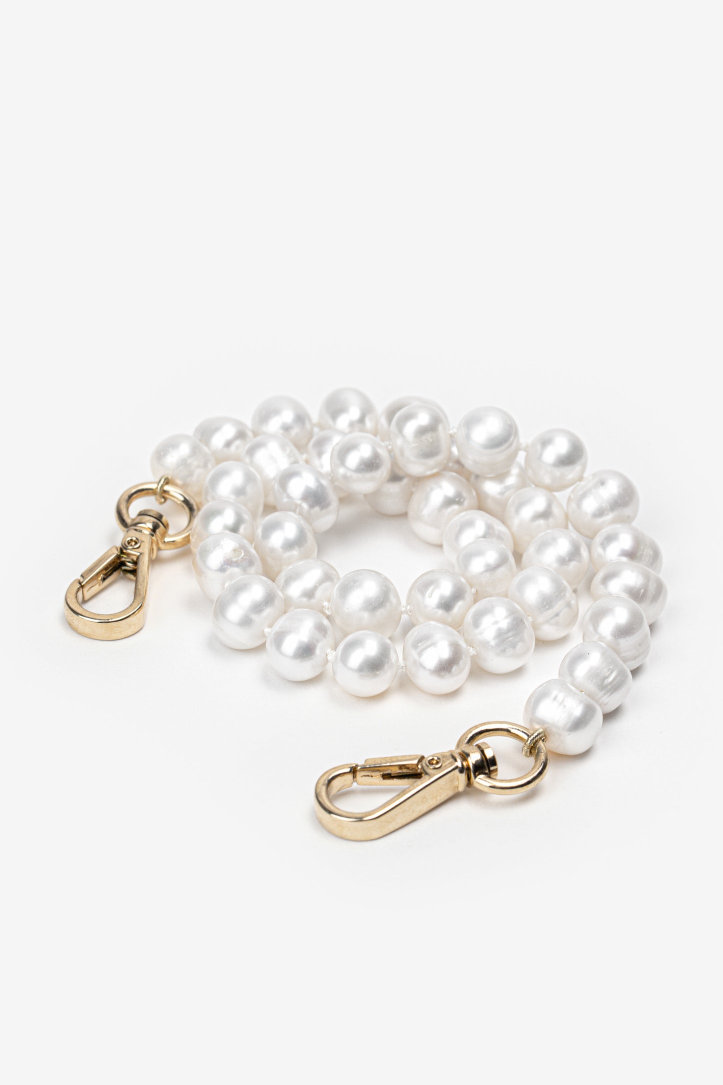 SHORT PEARL CHAIN