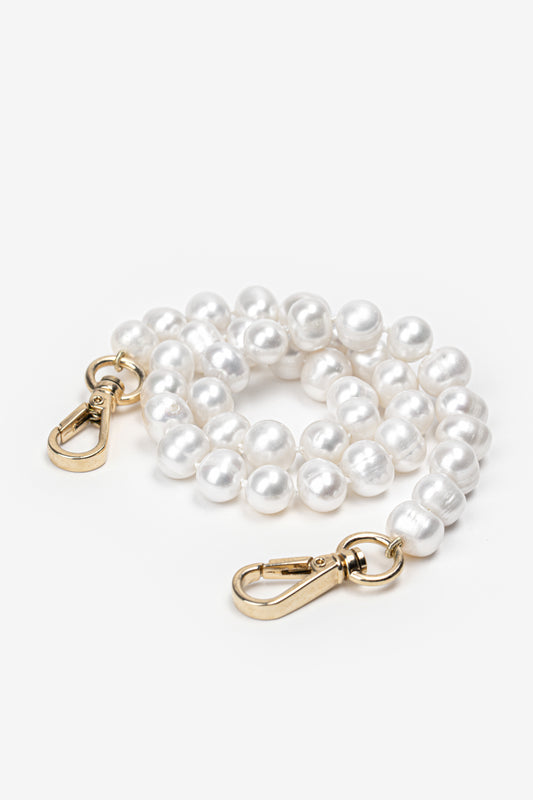 SHORT PEARL CHAIN